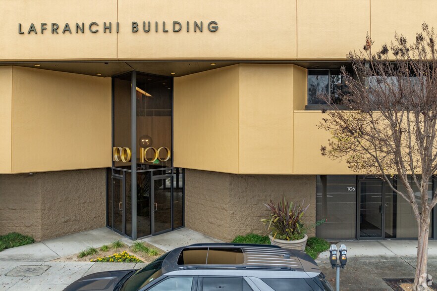 Downtown Santa Rosa, Santa Rosa, CA à louer - Photo du bâtiment - Image 3 de 4