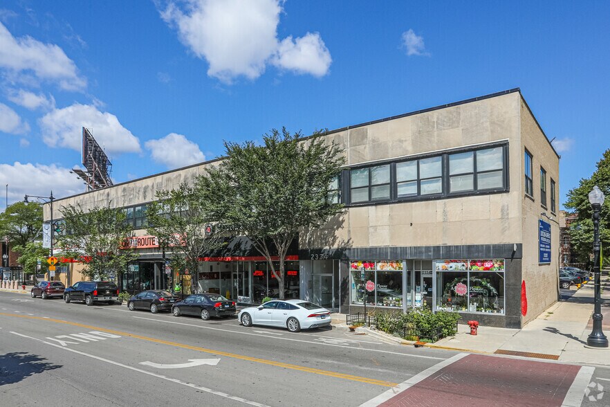 2330-2340 W Lawrence Ave, Chicago, IL à louer - Photo du bâtiment - Image 2 de 7