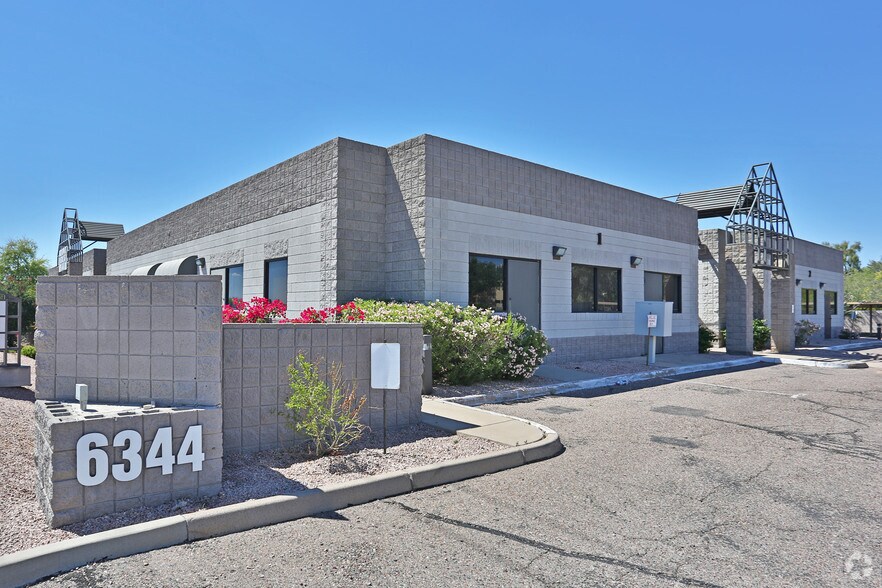 6344 E Broadway Rd, Mesa, AZ à louer - Photo du bâtiment - Image 1 de 91