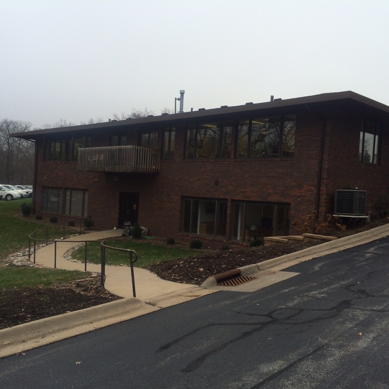 604 35th Ave, Moline, IL for lease Primary Photo- Image 1 of 16