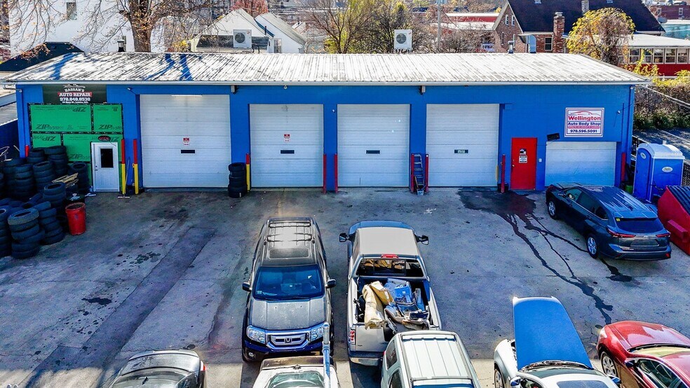 34 Rock St, Lowell, MA à vendre - Photo du bâtiment - Image 3 de 14