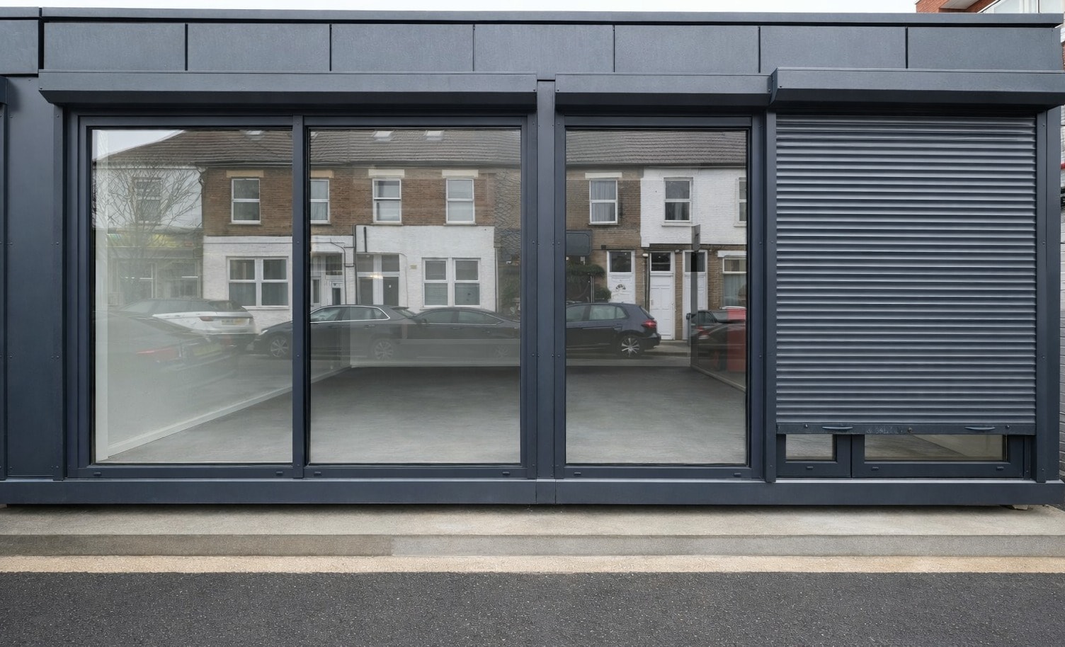 2A Adelaide Rd, Southall for lease Primary Photo- Image 1 of 2