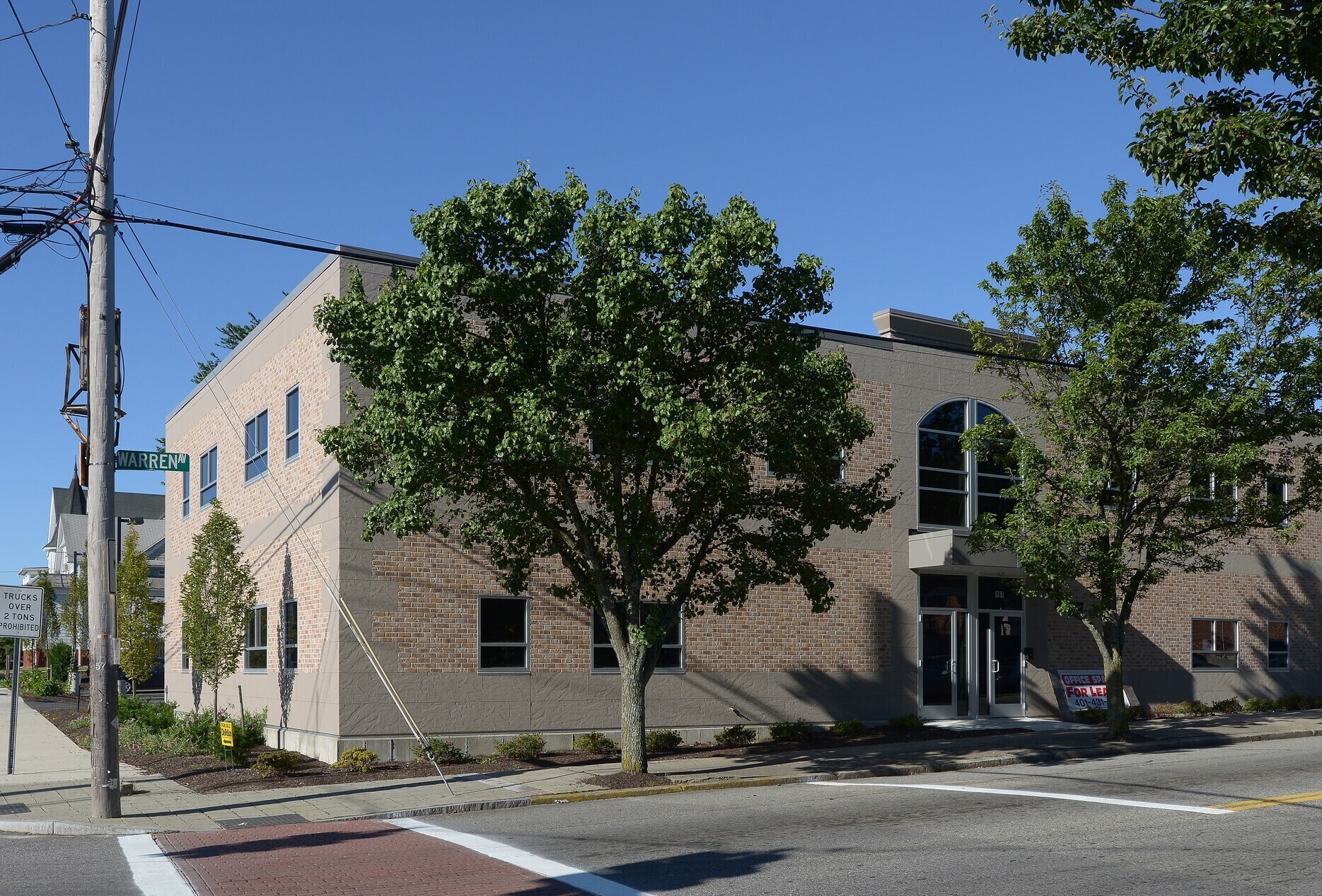 197-199 Warren Ave, East Providence, RI for lease Interior Photo- Image 1 of 7