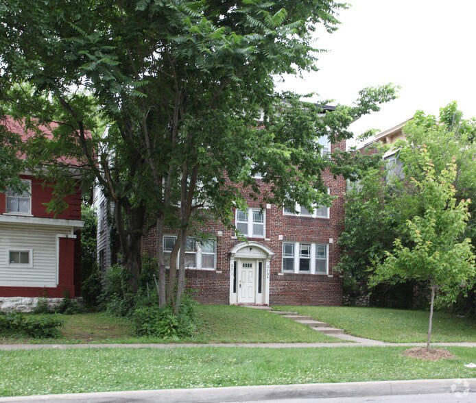 2708-2710 Benton Blvd, Kansas City, MO à vendre - Photo du bâtiment - Image 2 de 11