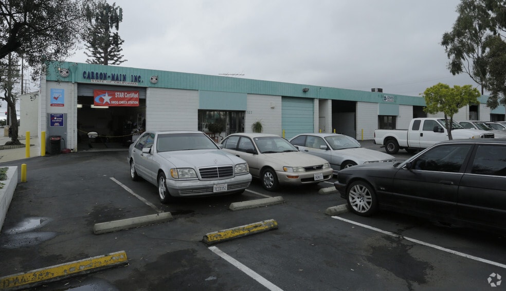 727-729 E 223rd St, Carson, CA à vendre - Photo du bâtiment - Image 3 de 9