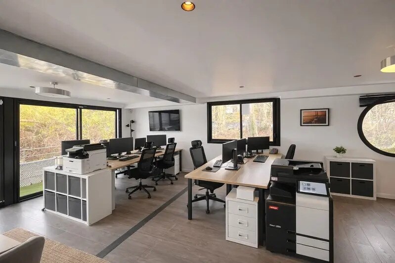 Office in Boulogne-Billancourt for lease - Interior Photo - Image 2 of 7