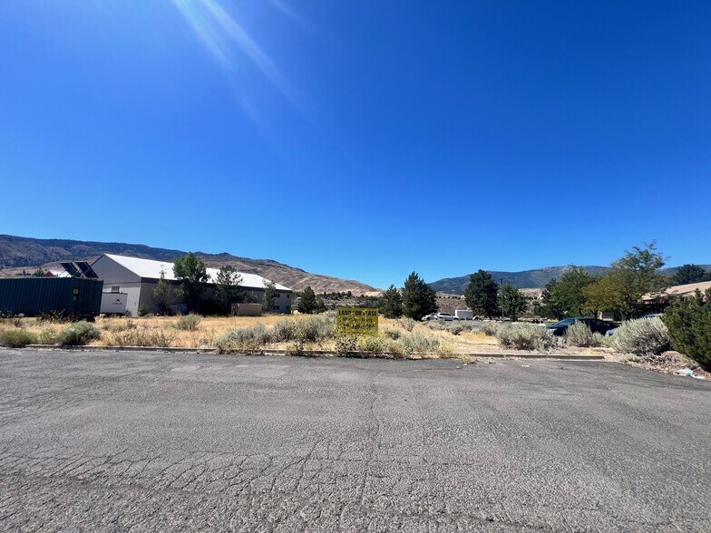 2735 US Highway 40 W, Verdi, NV à louer - Photo du bâtiment - Image 3 de 8