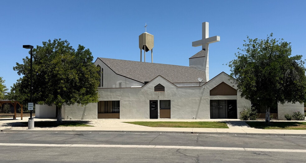 1504 Taber St, Corona, CA for lease - Primary Photo - Image 3 of 9