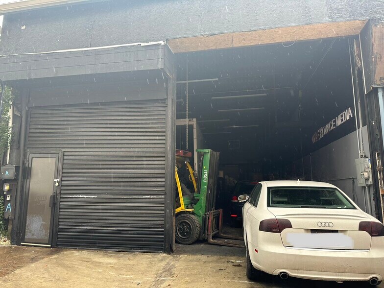 1457 110th St, College Point, NY à vendre - Photo du bâtiment - Image 2 de 3