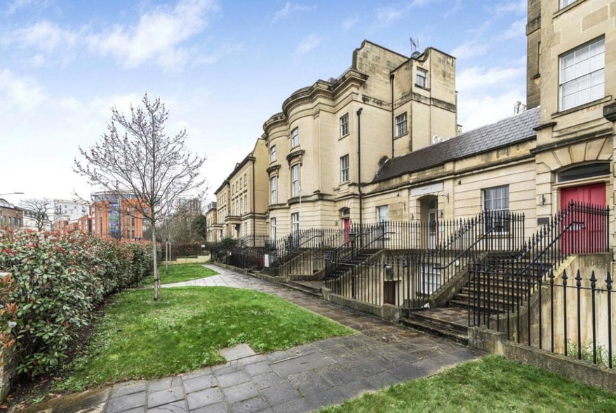 173 - 177 Kings Rd, Reading à vendre - Photo du bâtiment - Image 2 de 3