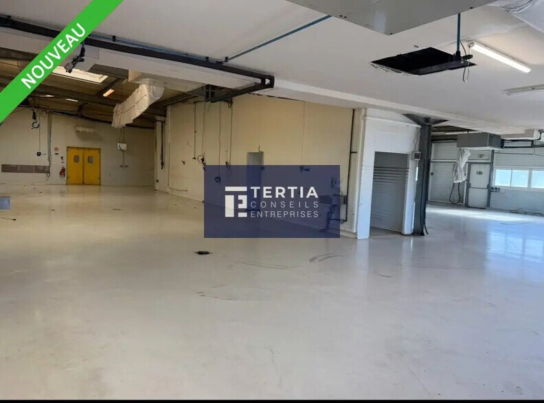 Flex in Frontignan for lease - Interior Photo - Image 1 of 7