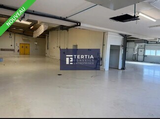 Plus de détails pour Local d'activités à louer
