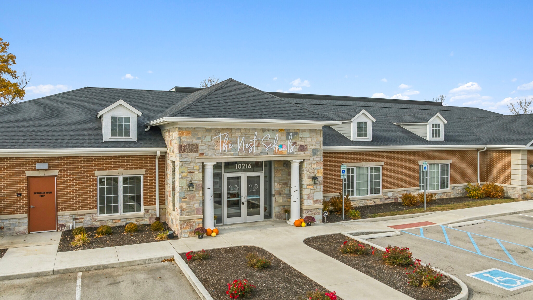 10216 N Michigan Rd, Carmel, IN à vendre Photo du bâtiment- Image 1 de 3