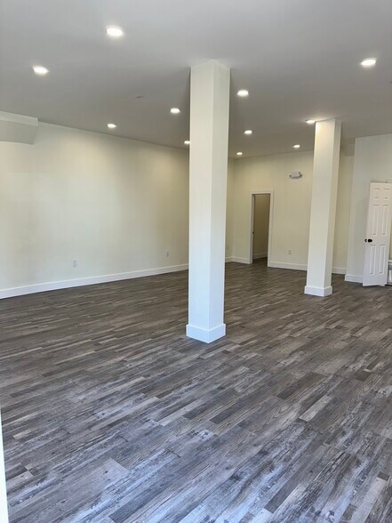 530 West Side Ave, Jersey City, NJ for lease - Building Photo - Image 2 of 24