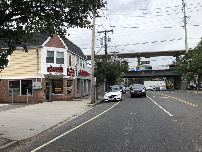 12 Merrick Ave, Merrick, NY for sale - Building Photo - Image 3 of 3