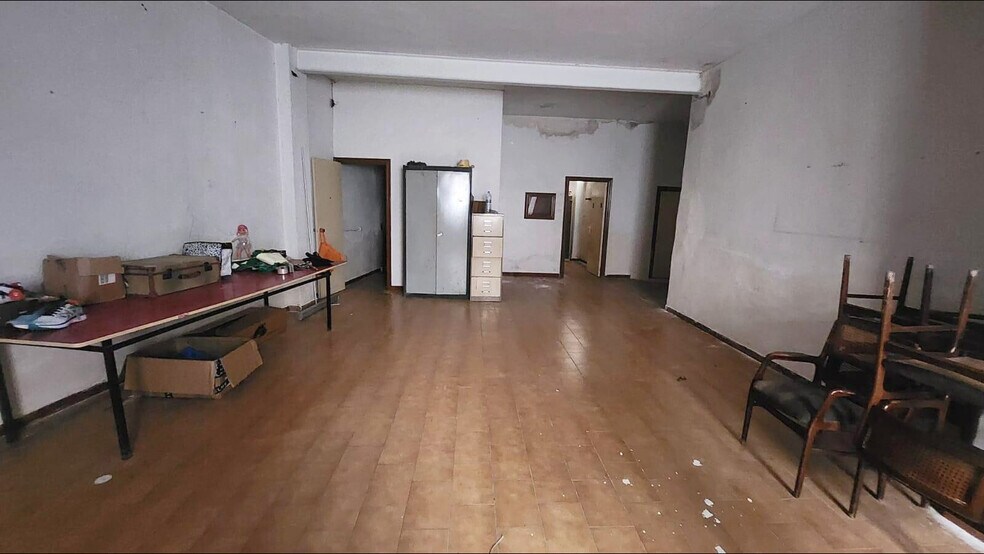 Retail in Aspe, Alicante for sale - Interior Photo - Image 2 of 4