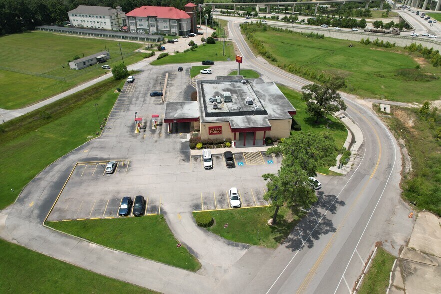 22420 Community Dr, New Caney, TX à vendre - Aérien - Image 2 de 5