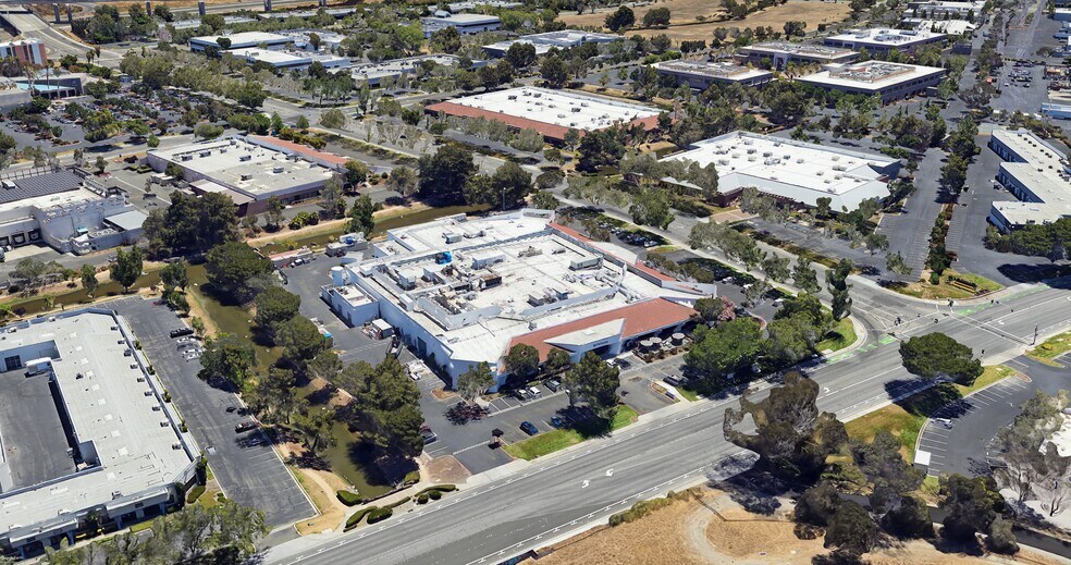 3481-3501 W Warren Ave, Fremont, CA à louer - Photo du bâtiment - Image 2 de 11