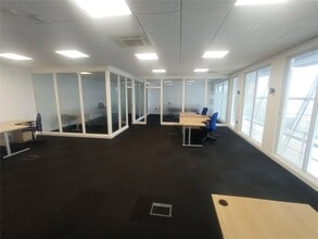 Marsh Way, Rainham for lease Interior Photo- Image 2 of 3