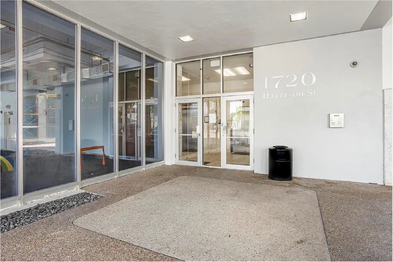1720 Harrison St, Hollywood, FL 33020 - Unit 5A -  - Interior Photo - Image 2 of 30