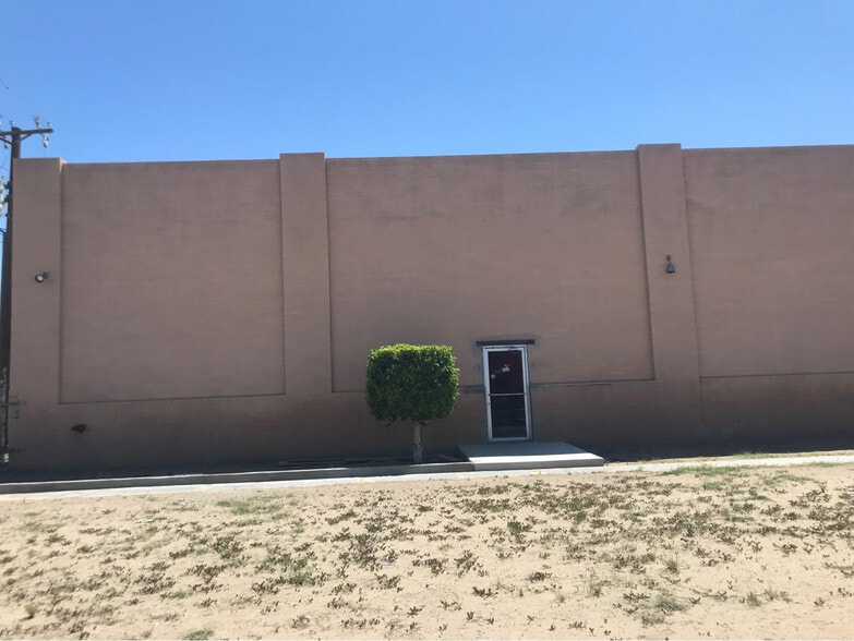 653 E 20th St, Yuma, AZ for lease - Building Photo - Image 2 of 12