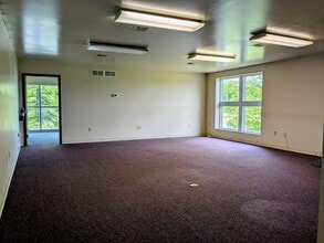 470 Route 31 N, Ringoes, NJ for lease Interior Photo- Image 2 of 9