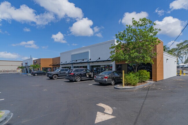 More details for 2152-2192 W Oakland Park Blvd, Oakland Park, FL - Retail for Lease