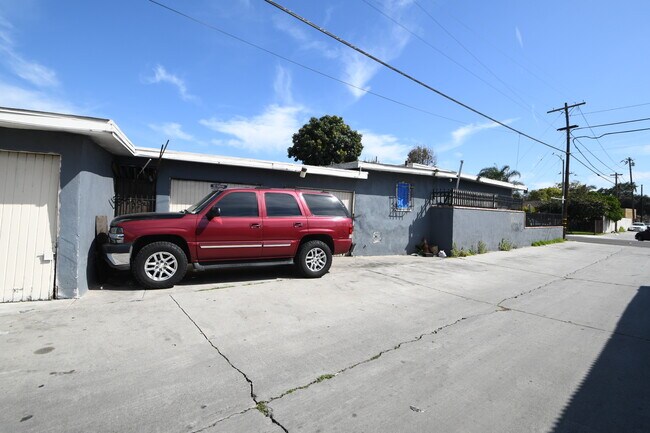 Plus de détails pour 19 E 69th St, Long Beach, CA - Multi-résidentiel à vendre