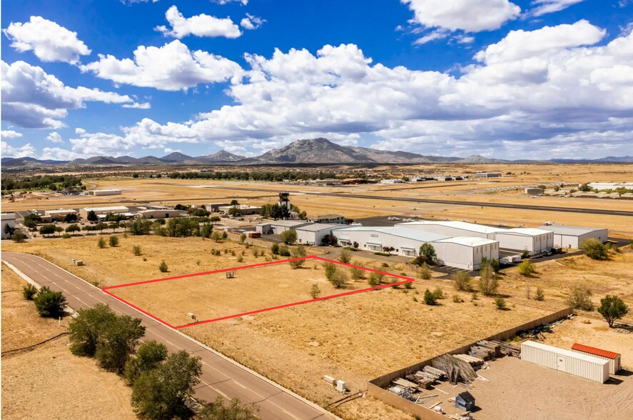 2206 Cirrus Dr, Prescott, AZ for sale - Building Photo - Image 1 of 2