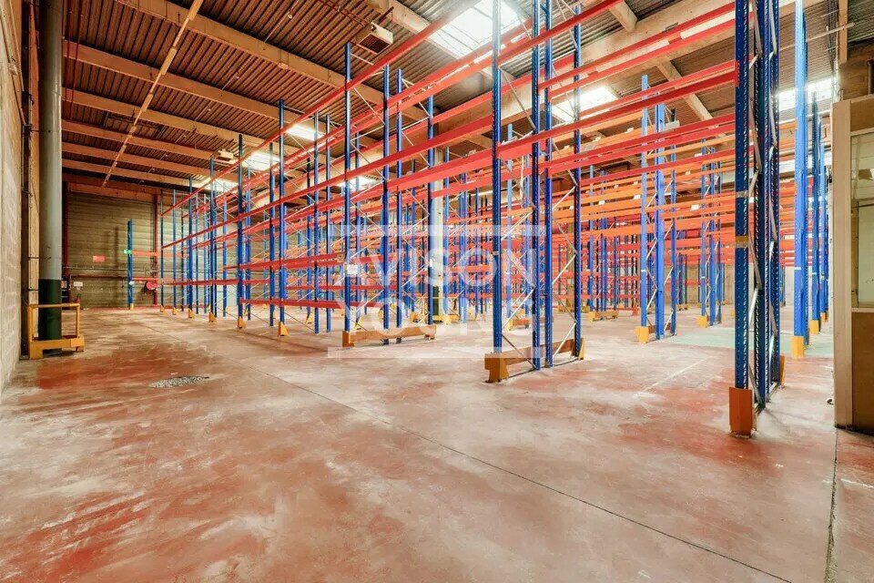 Flex in Gennevilliers for lease Interior Photo- Image 1 of 6