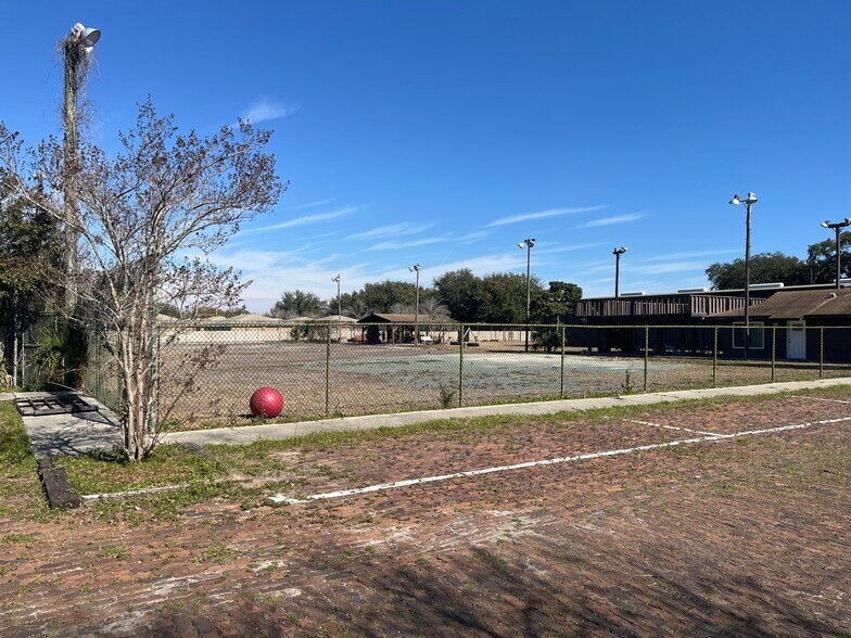 3461 Peeler Rd, Jacksonville, FL à vendre - Photo du bâtiment - Image 3 de 59