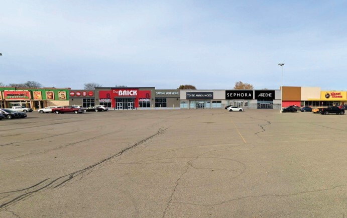 671 Grand Ave W, Chatham, ON for lease - Building Photo - Image 1 of 6