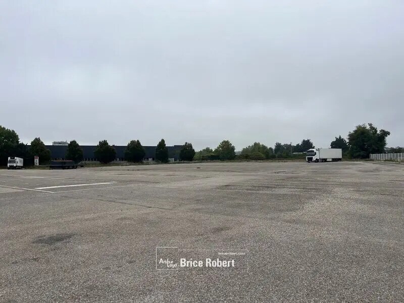 Bureau dans Saint-Priest à louer Photo du bâtiment- Image 1 de 6