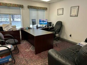 475 School St, Marshfield, MA for lease Interior Photo- Image 1 of 17