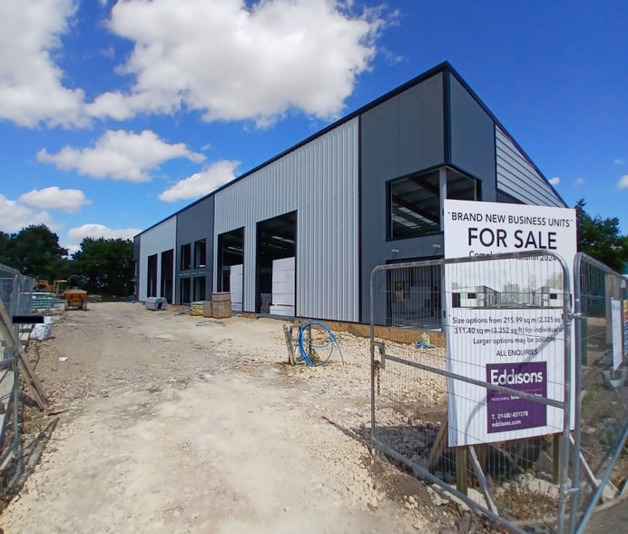 Phase 2, Meridian Court, Compass Point, St Ives for lease - Building Photo - Image 1 of 13