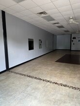 674-696 McQueen Smith Rd N, Prattville, AL for lease Interior Photo- Image 1 of 8