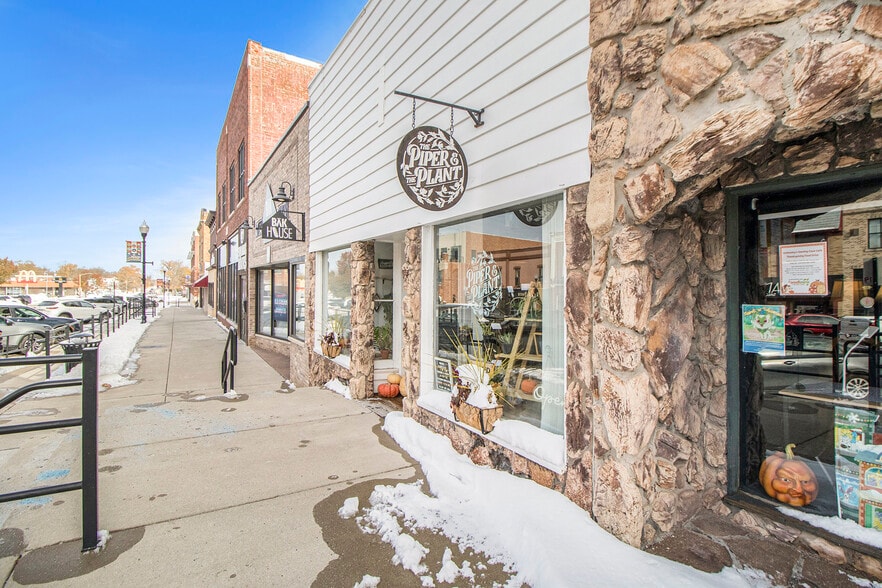 104-106 N Main St, Crown Point, IN for sale - Building Photo - Image 2 of 16