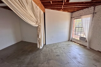 3430 S Hill St, Los Angeles, CA for lease Interior Photo- Image 2 of 5