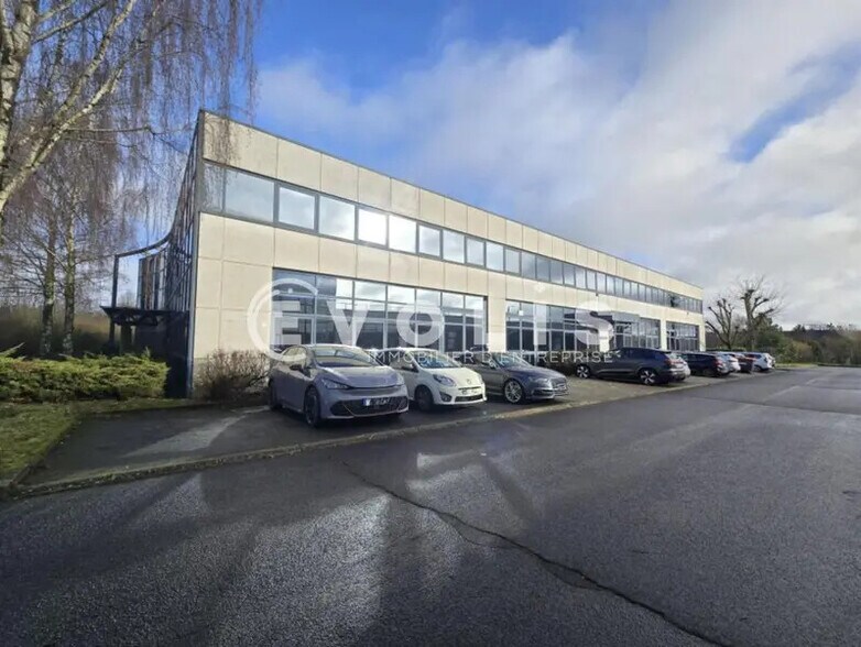 Flex dans Saclay à louer - Photo du bâtiment - Image 1 de 13