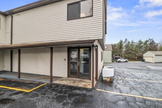 238 Moon Clinton Rd, Coraopolis, PA for lease Building Photo- Image 1 of 15