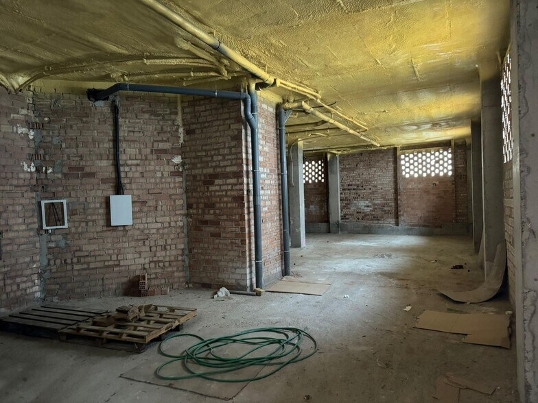 Retail in Granada, Granada for lease - Interior Photo - Image 2 of 7