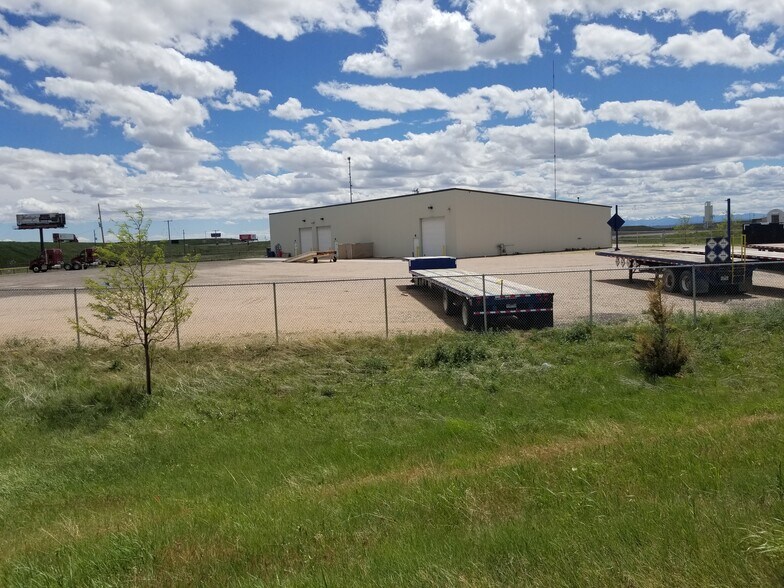 6645 Swan Ct, Cheyenne, WY à louer - Photo du bâtiment - Image 3 de 8