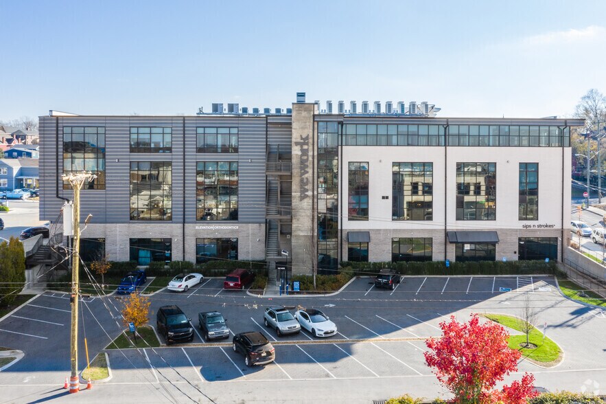 901 Woodland St, Nashville, TN à louer - Photo du bâtiment - Image 2 de 17