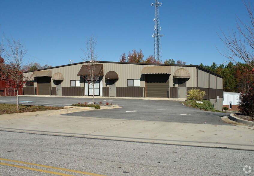 4550 Lewis Rd, Stone Mountain, GA à louer - Photo principale - Image 1 de 3