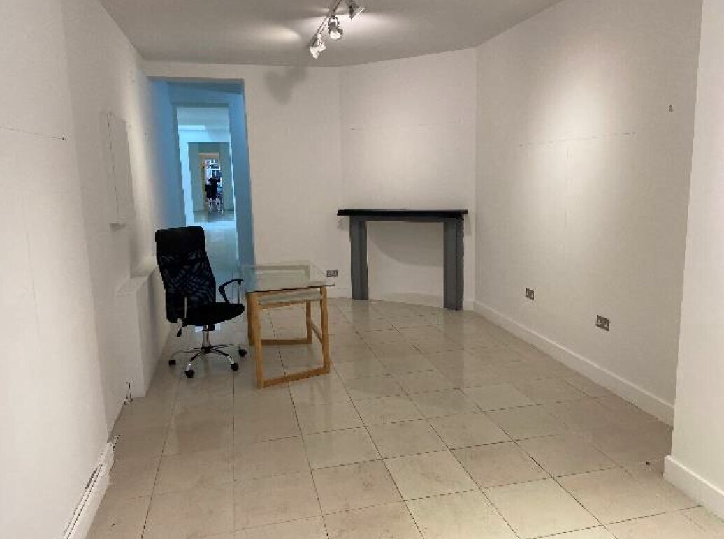 5 Carlisle St, London for sale Interior Photo- Image 1 of 1