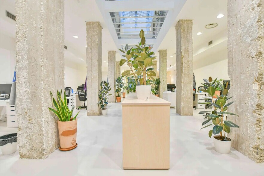 Espace de cotravail dans Paris à louer - Photo du bâtiment - Image 3 de 8