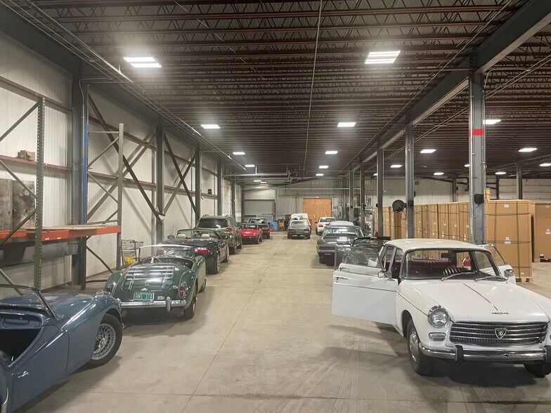 74 Avenue B Ave, Williston, VT à louer - Photo du bâtiment - Image 3 de 5