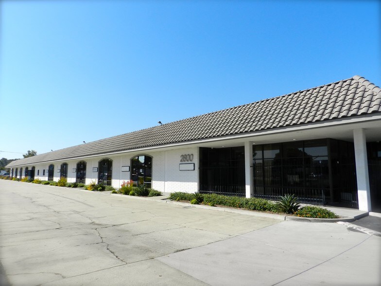 2800 S Main St, Santa Ana, CA à louer - Photo principale - Image 1 de 9