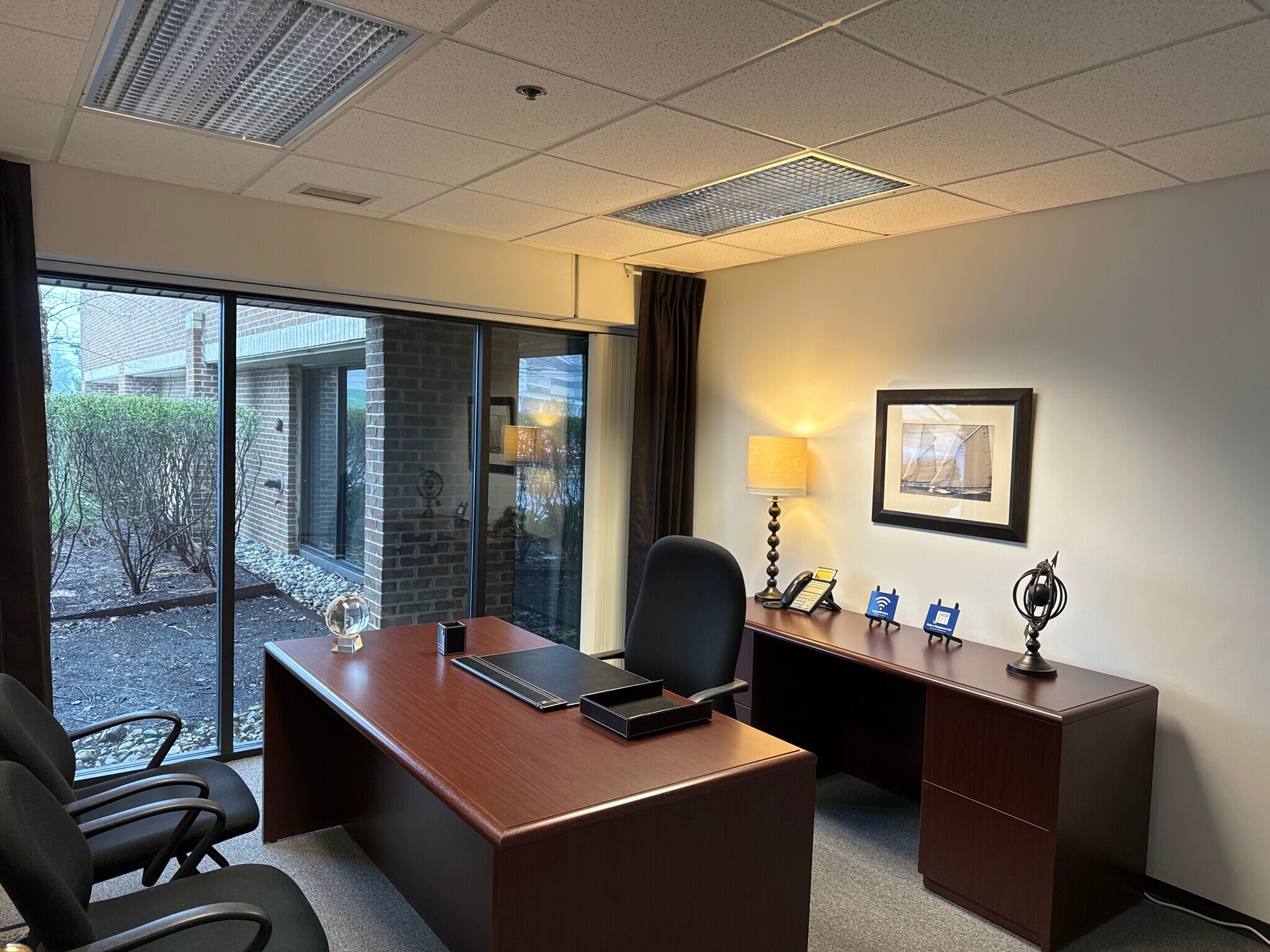 39111 W 6 Mile Rd, Livonia, MI for lease Interior Photo- Image 1 of 1