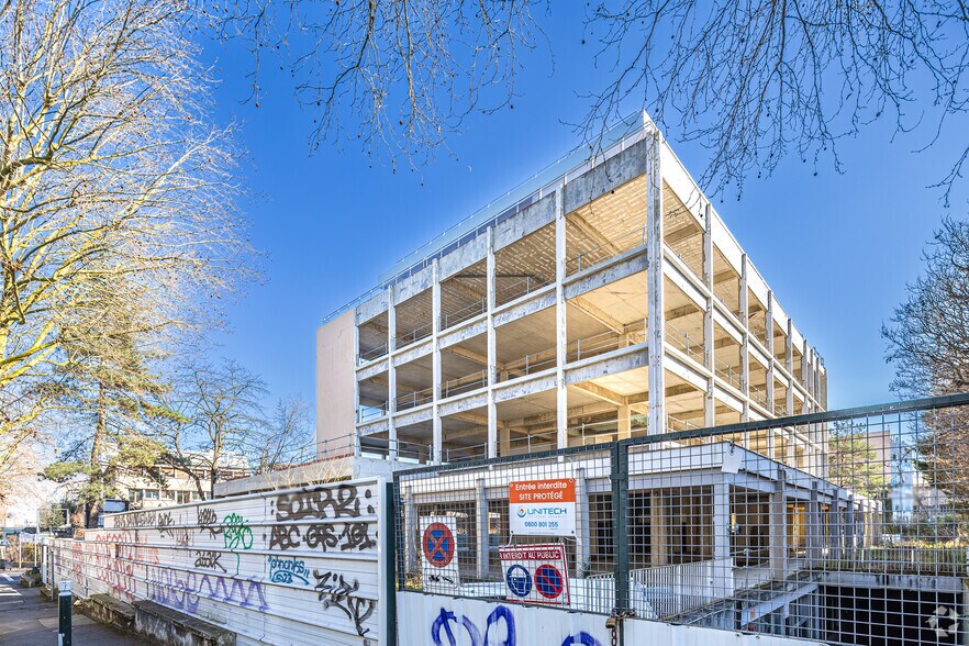 66-78 Avenue François Arago, Nanterre à vendre - Photo du bâtiment - Image 1 de 1